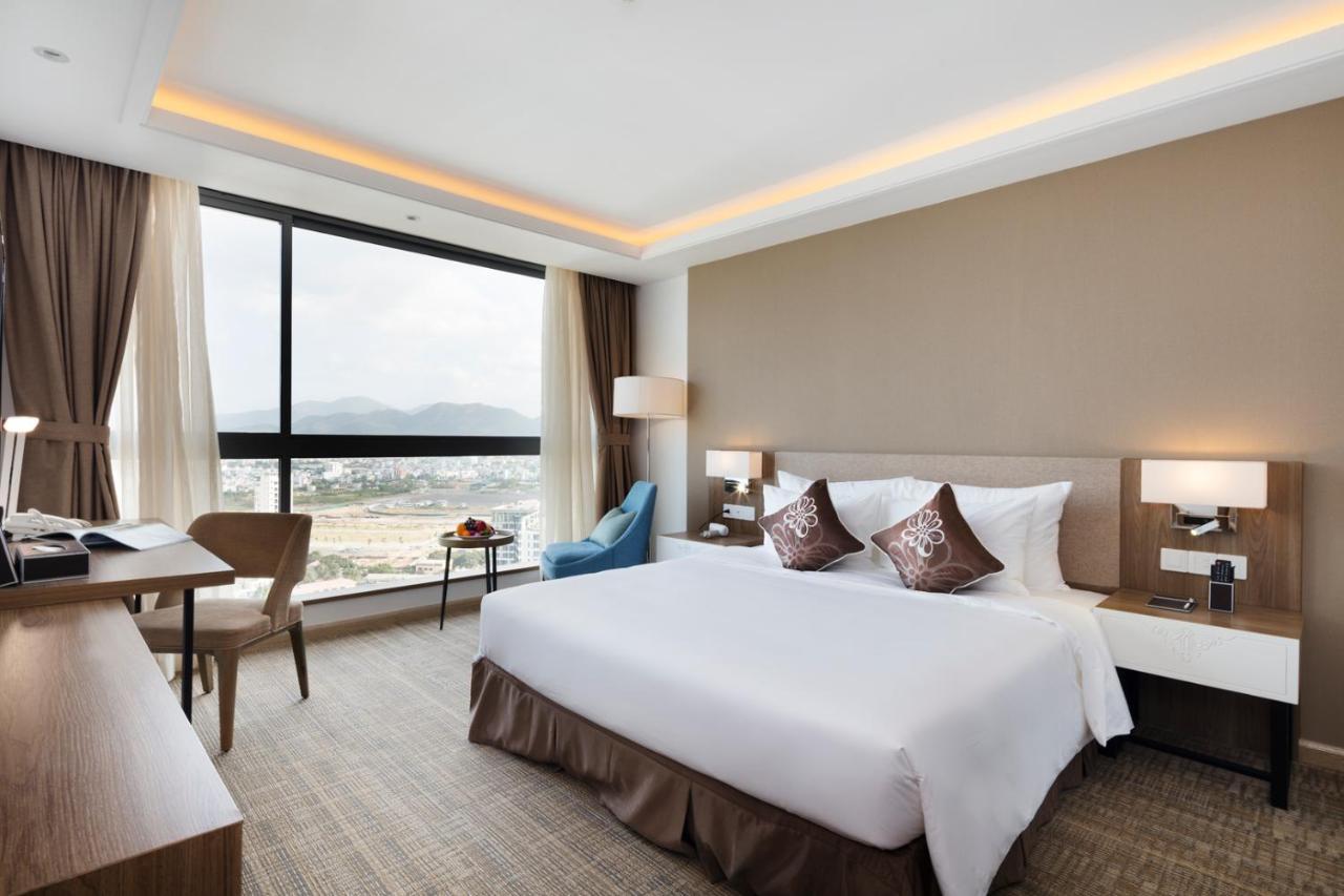 Comodo Nha Trang Hotel Exteriör bild